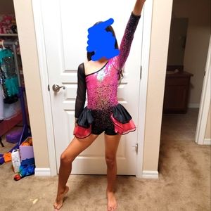 CM dance costume
